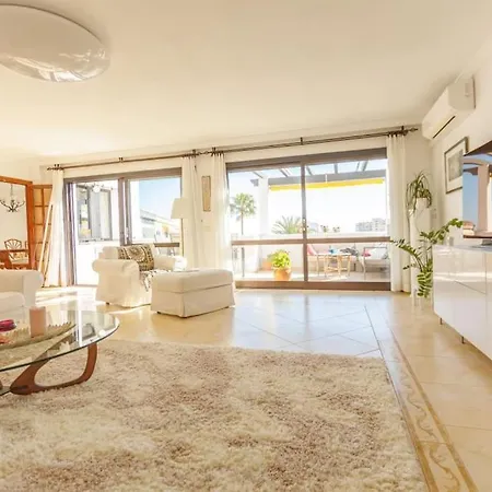 Apartament Luxurious Space For Your Vacation