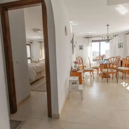 Apartamento Luxurious Space For Your Vacation Benalmádena